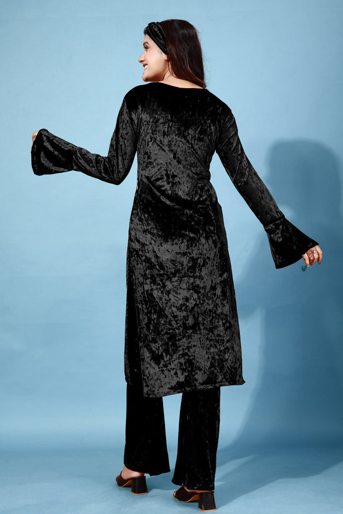 Korean Velvet Ethnic Suit With Matchinng Headband
