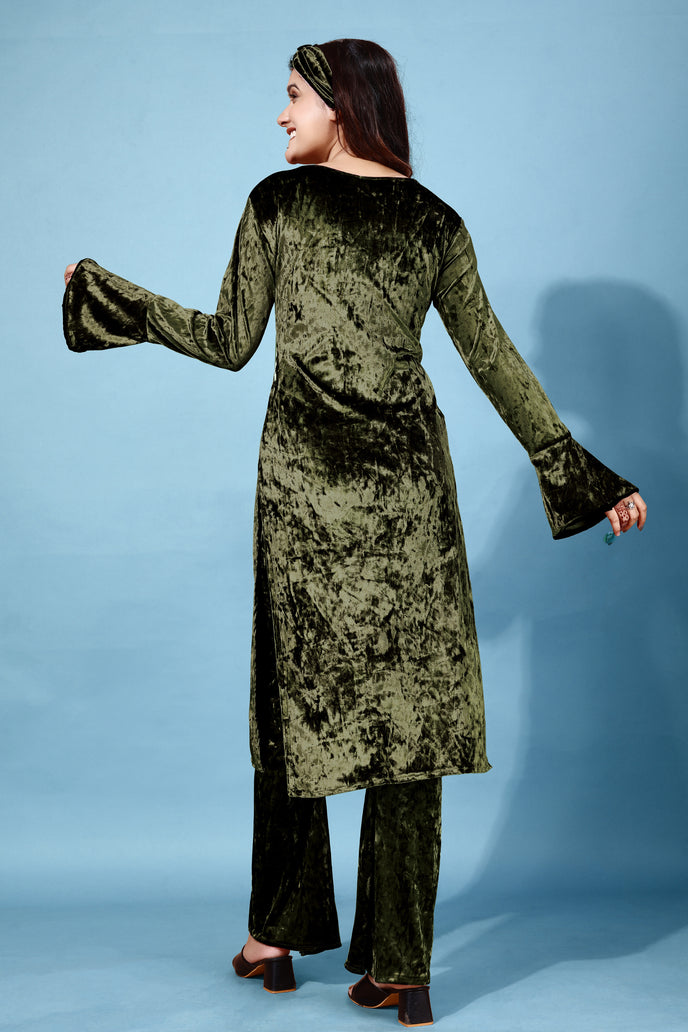 Korean Velvet Ethnic Suit With Matchinng Headband