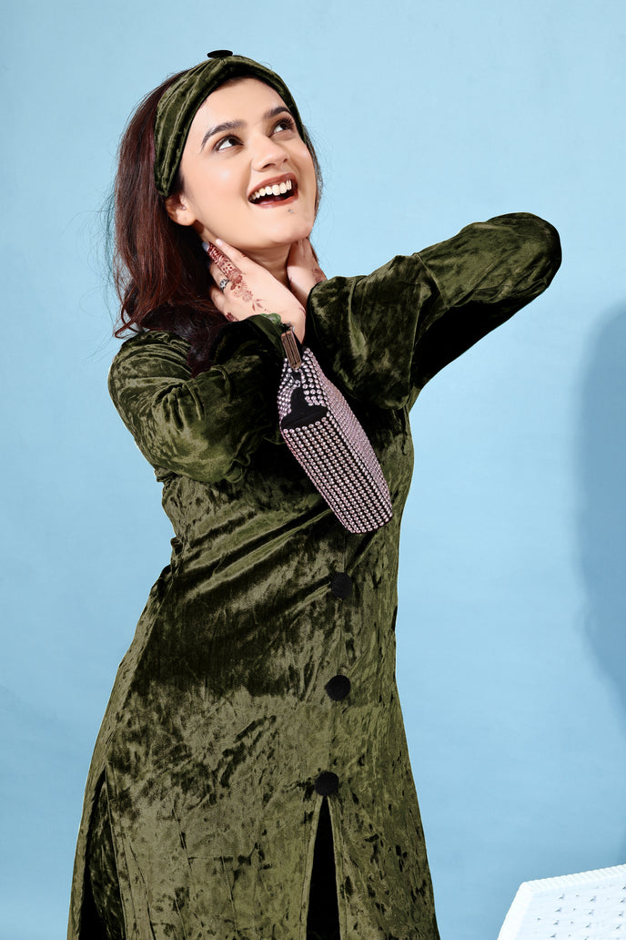 Korean Velvet Ethnic Suit With Matchinng Headband